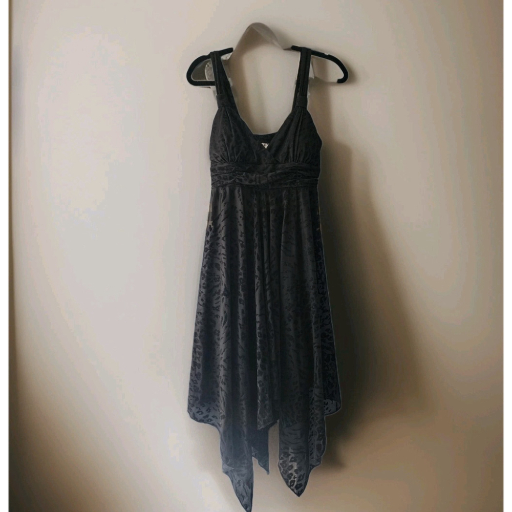 Olivia Matthews Black Women's Dress Sz M Handkerchief Hemline V Neck Thin Straps